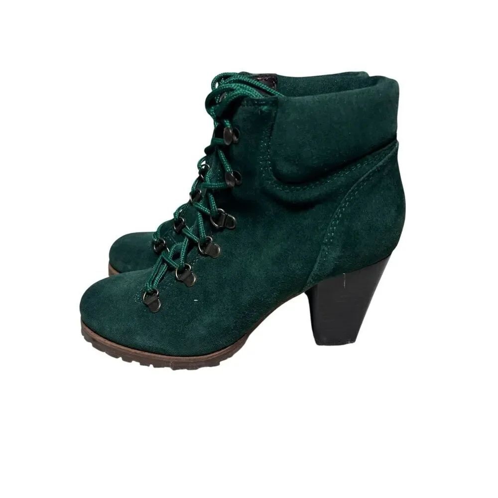 NADI Green Suede Lace Up Chunky Heel Made in Spain size 37 Ankle Booties (6.5)